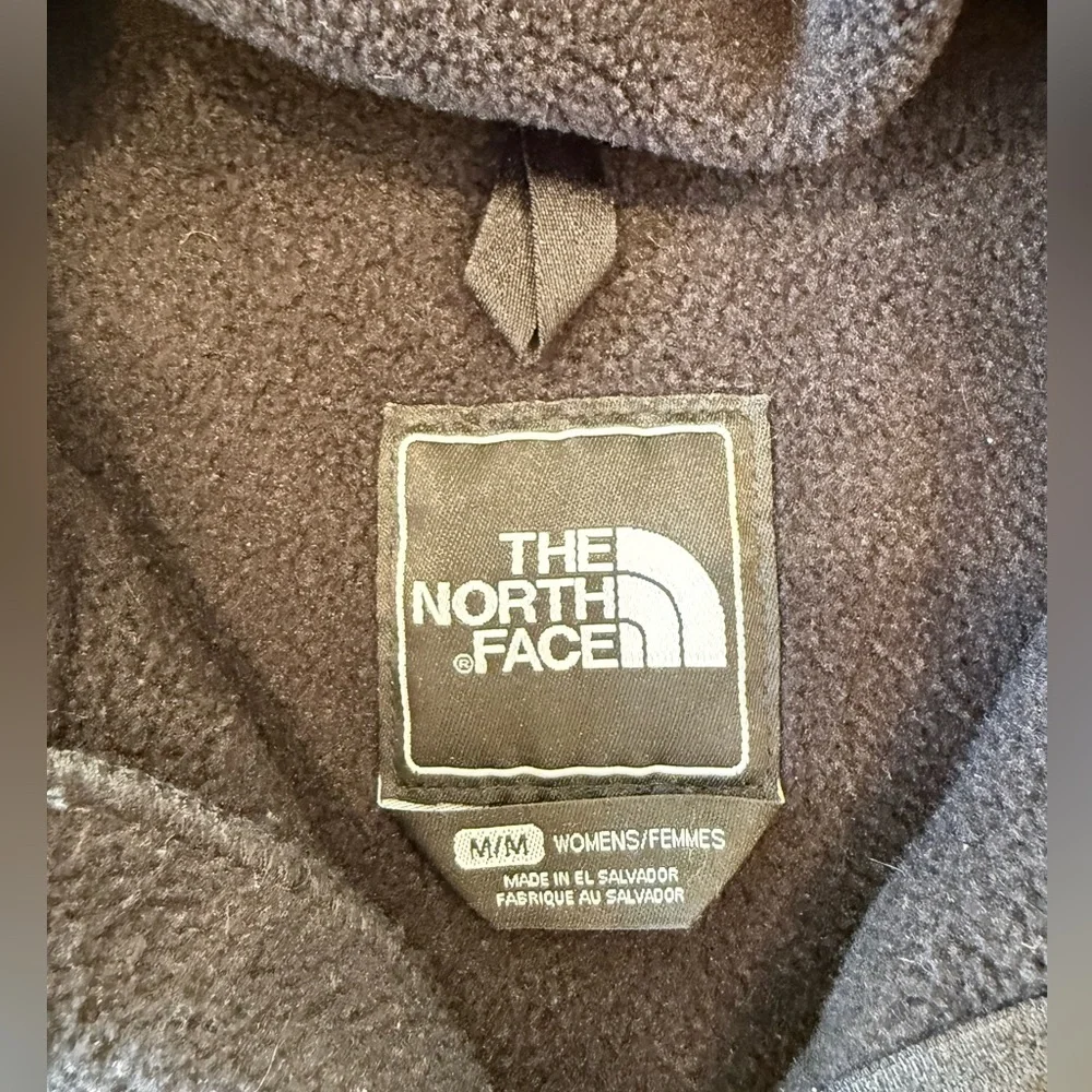 The North Face Women’s Black Fleece Jacket - Picture 4 of 6
